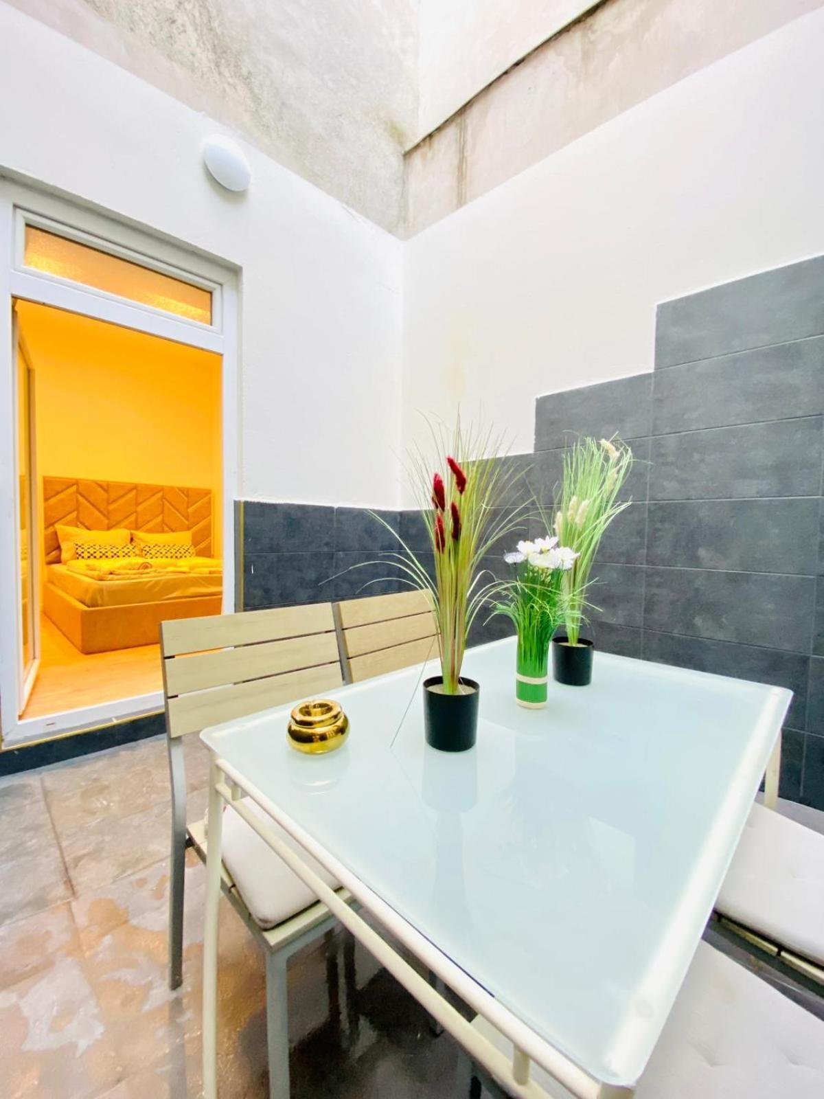 Apartment Ottakring Gem Shared 4-br Retreat Breathtaking Views Wien