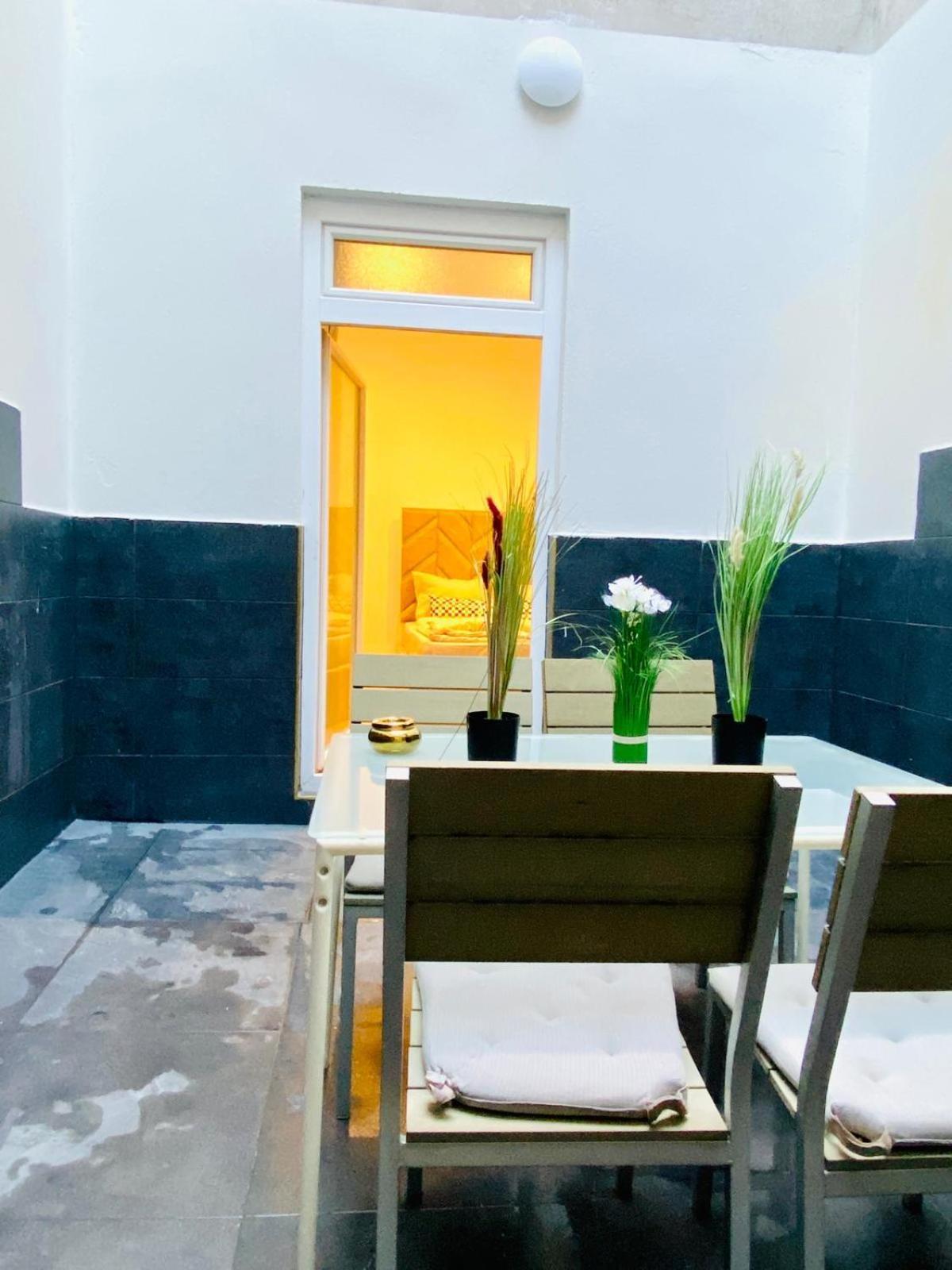 Ottakring Gem Shared 4-br Retreat Breathtaking Views * Wien