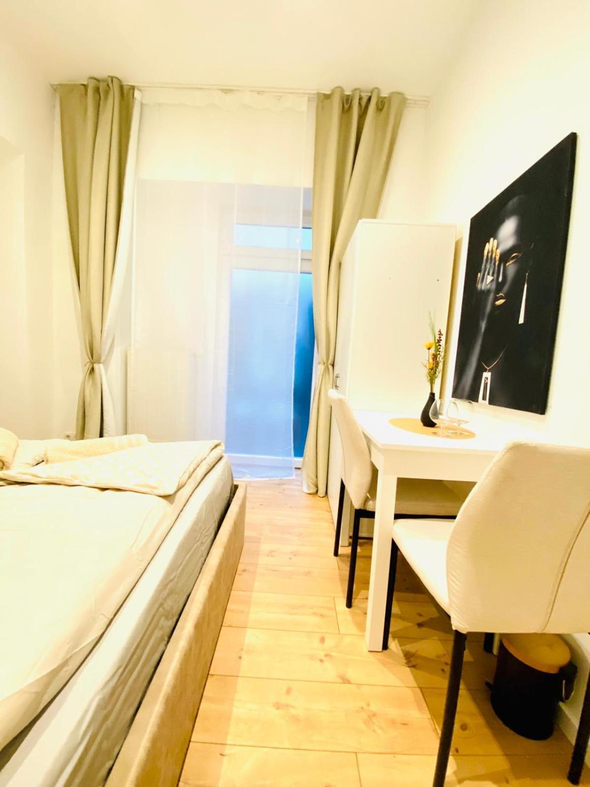 Ottakring Gem Shared 4-br Retreat Breathtaking Views * Wien