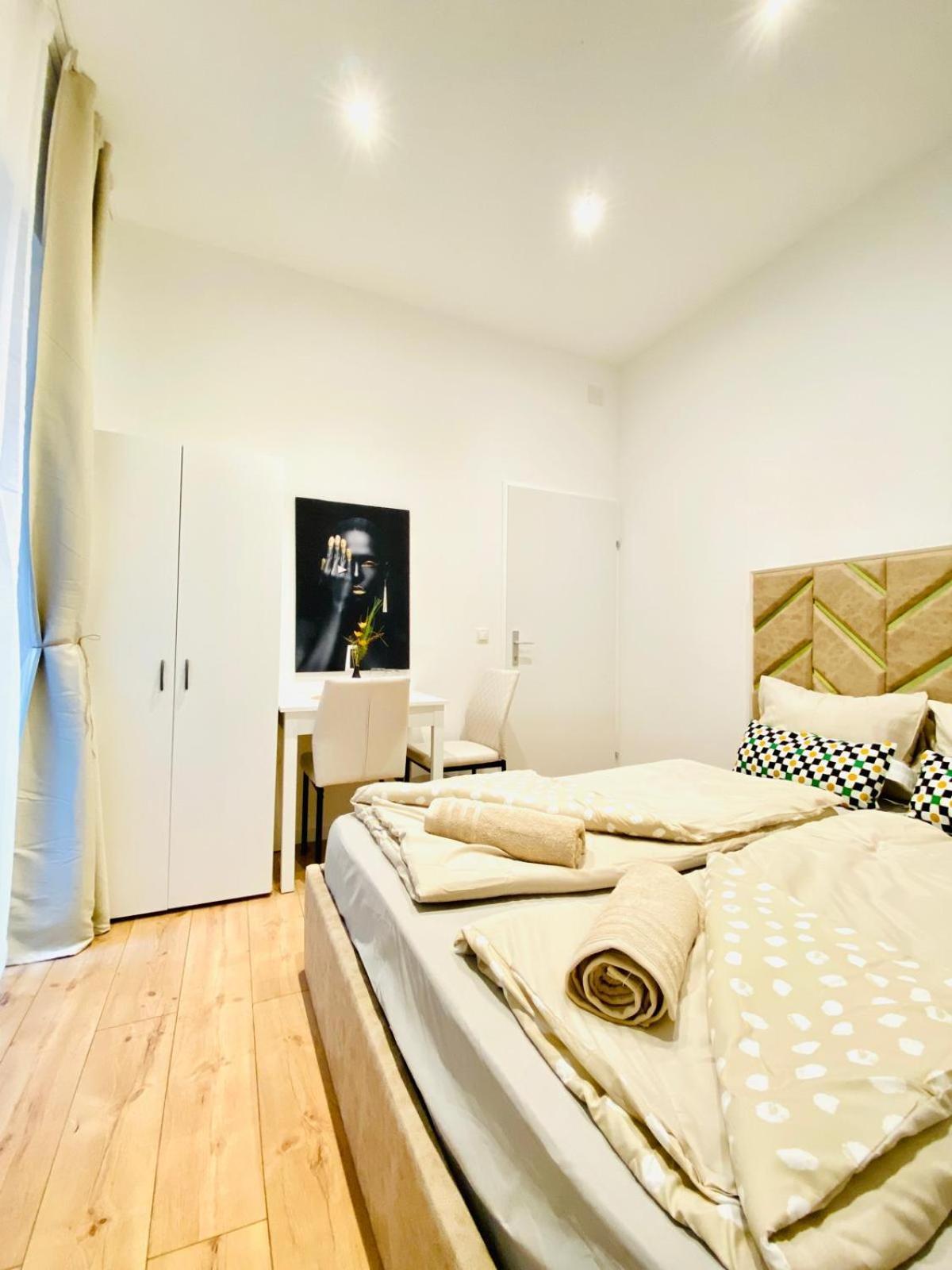 Ottakring Gem Shared 4-br Retreat Breathtaking Views * Wien